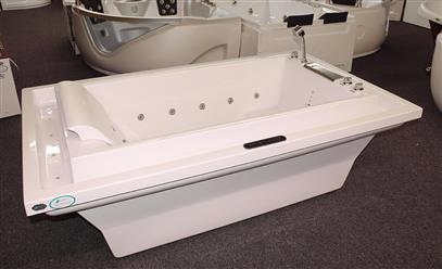 Deluxe Whirlpool bathtub  w/Heater , air bubble 77&quot;x46&quot;x26&quot;  M1910 - Image 2