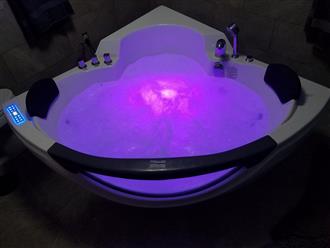 Corner  Whirlpool Bathtub  with air bubble, heater, M3150 color light. FREE SHIPPING - Image 7